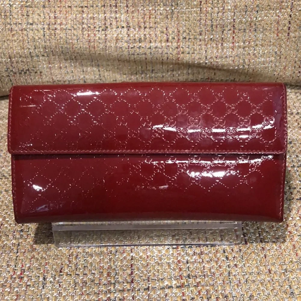 GUCCI GUCCISSMA Wine Patent Leather Continental Bifold Wallet Gold Heart Lock - Picture 16 of 17